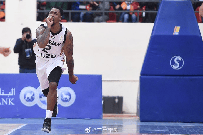 今日男篮亚, 媒体人晒照