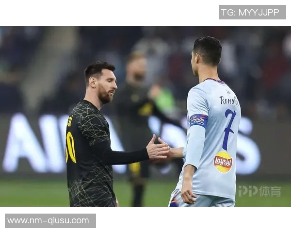 梅西与C罗双星闪耀足坛巨擘见证世界足球巅峰对决